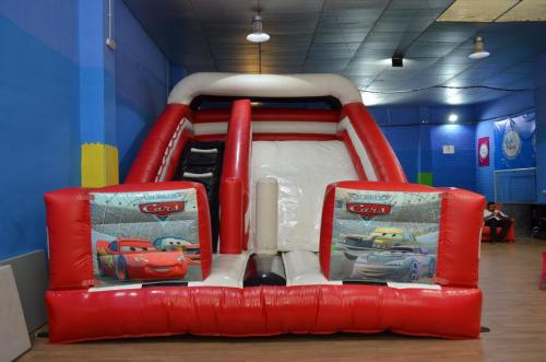 Sala Fútbol fiesta divertida de verdad